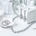 Classic Graduated Cubic Zirconia Heart Shape CZ Tennis Necklace Statement Collar - Image 5