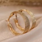 Diamond-Cut Multi Cable Hoop Huggie Earrings Gold 1.5 Inch - Image 5