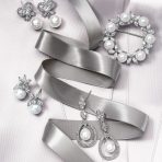 Elegant CZ Cubic Zirconia Round White Pearl Wreath Circle Scarf Pin Brooch - Image 6
