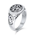 Spiritual Om Signet Ring With Devanagari Script Oxidized .925 Sterling Silver - Image 2