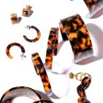 Brown Acrylic Tortoise Shell Hoop Huggies Earrings Stainless Steel 1 Inch - Image 4
